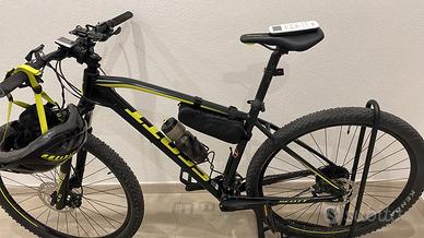 Bicicletta Mountain Bike 29” in condizioni perfett