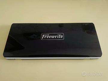 Freewrite Traveler + Custodia