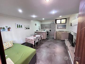 Monovano a giardini naxos con posto auto