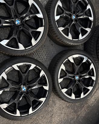 Set completo Cerchi e Gomme Bmw X1 X2 originali