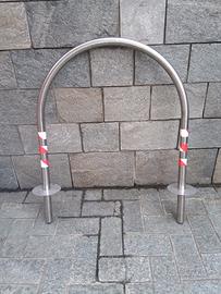 Arco dissuasore posteggio auto portabici