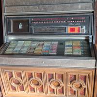 jukebox Ami Rowe