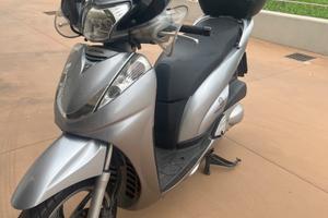 Honda SH 300
