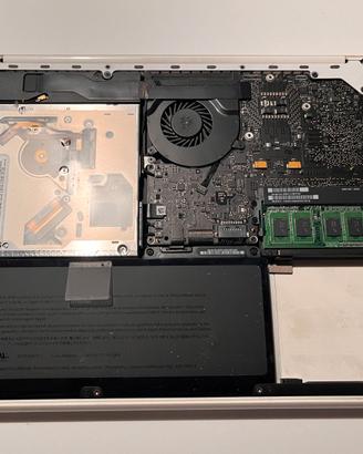 MacBook Pro 13 A1278 Mid 2009 da riparare