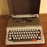 macchina da scrivere Royal 204 automatic