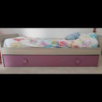 Struttura letto singolo con doghe in legno