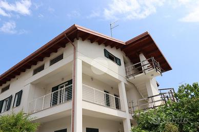 2 LOCALI A GIULIANOVA