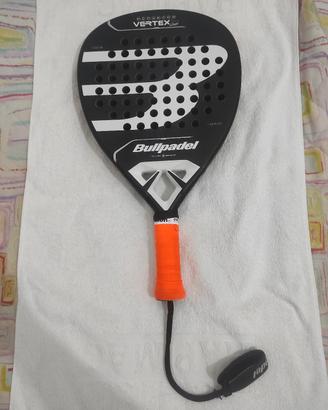 Racchetta Bullpadel VERTEX 04 Light 2026