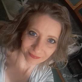 Impiegata buste paghe e contributi