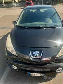 Peugeot 207 - 2009