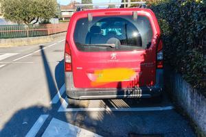 Peugeot partner 7 posti 2015  