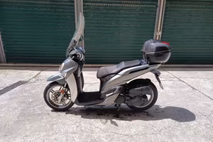 Yamaha xenter 