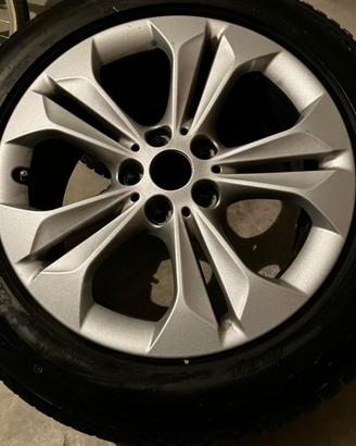 kit di gomme con cerchi in lega usati per BMW X1 F