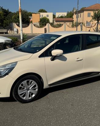 Renault Clio 2017 1.5 diesel 75CV Start&Stop 5 por