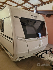 Caravan bianco 560