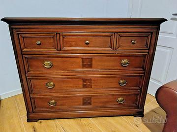 Cassettiera stile classico