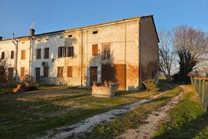 Appartamento di 192 m² con 5 locali e box auto a S