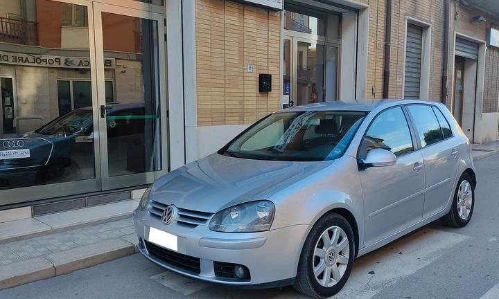 Volkswagen Golf 2.0 TDI 140 cv 5p. Comfortline