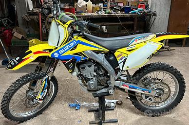 Suzuki rmz 250