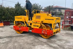 M12 Rullo compressore Dynapac CC14 targato