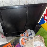 Tv hd 32 pollici a 100 trattabili schermo piatto