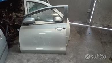 Porta anteriore sx toyota yaris anno 2007