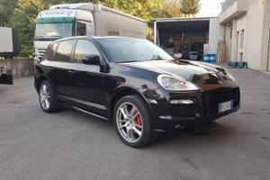 Porsche cayenne gts