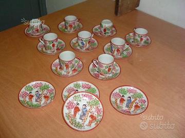 TAZZINE in porcellana (nove tazzine)