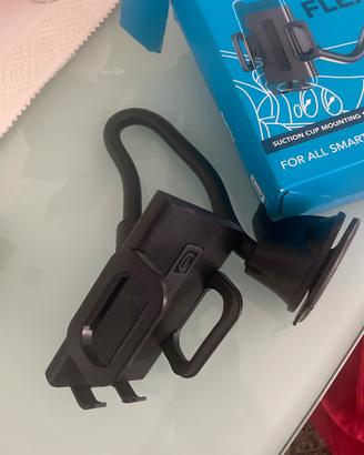 Supporto telefono per auto