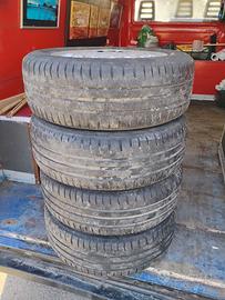 Gomme auto