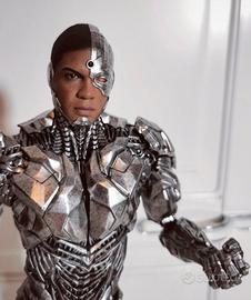 Hot Toys 1/6 Justice League Cyborg