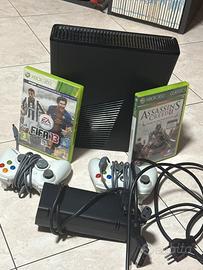 Xbox 360 con cavo joistick e 2 giochi
