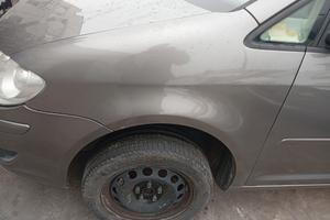 Parafango sx Volkswagen Touran anno 2008