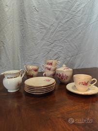 Servizio da Caffè Vintage in Porcellana Fine 