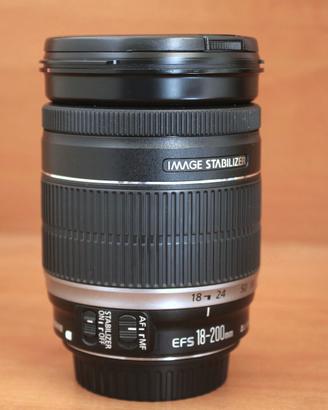 Canon EF-S 18-200 F 3.5-5.6 IS