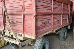 Rimorchio agricolo perona