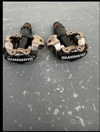 Pedali Shimano per scarpe ciclismo (aggancio SPD)