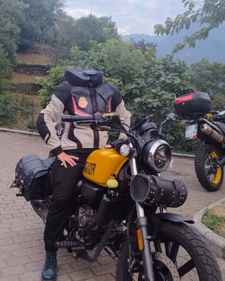 QJ srv125 
