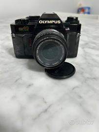 Macchina fotografica olympus OM-40 Program