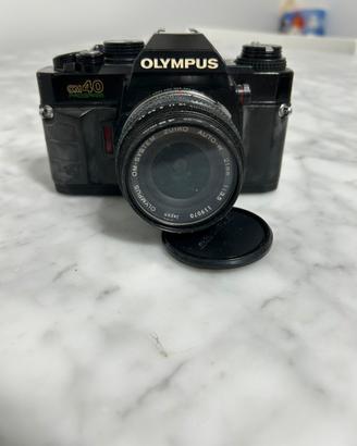 Macchina fotografica olympus OM-40 Program