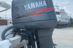 Fuoribordo yamaha 200 cv 2t