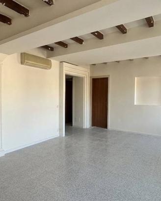 Appartamento di 133 m² con 4 locali a Medesano