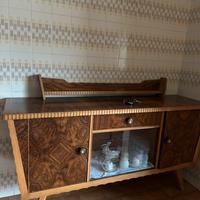 Credenza in legna