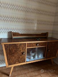Credenza in legna