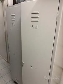 2x Armadietti spogliatoio in metallo