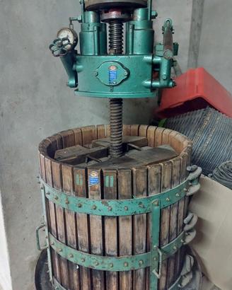 torchio per uva idraulico