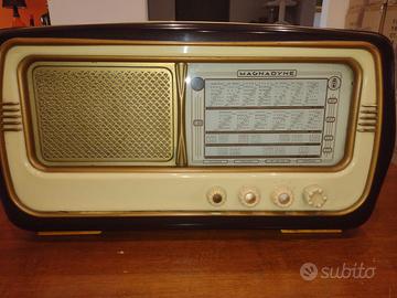 Radio vintage Magnadyne anni ‘50/‘60 – da restaura