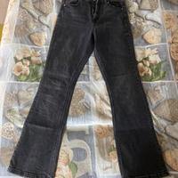Pantaloni a zampa