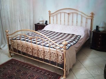 Prestigioso Letto matrimoniale in Ottone/Oro