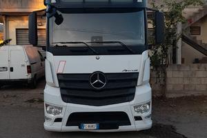 Mercedes antos 3 assi